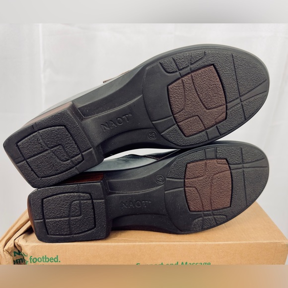 Naot Kamsin (Women's) Soft Brown/Grey Smoke/Chestnut Cutout Bootie US8 EU 39 NIB - Picture 13 of 14